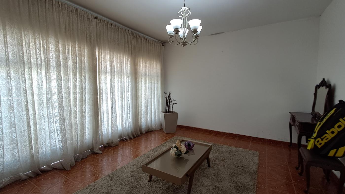 Casa à venda com 3 quartos, 500m² - Foto 6