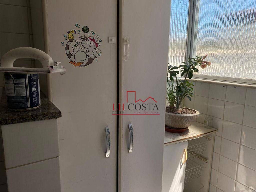 Apartamento à venda com 2 quartos, 75m² - Foto 14