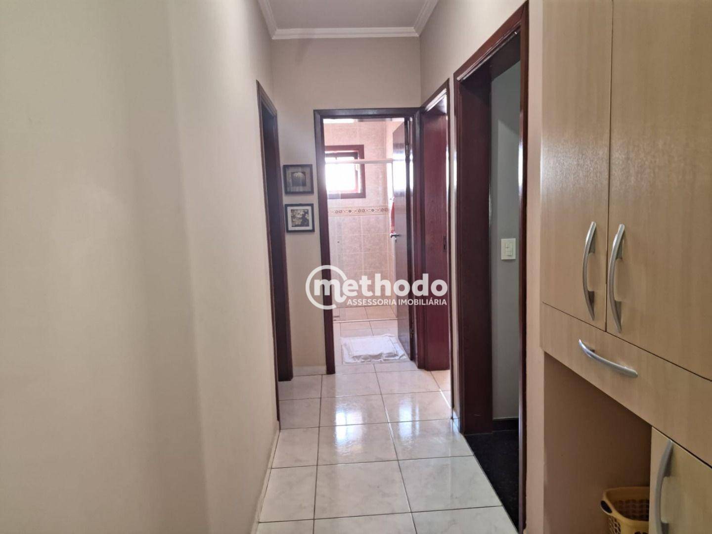 Casa à venda com 4 quartos, 330m² - Foto 62