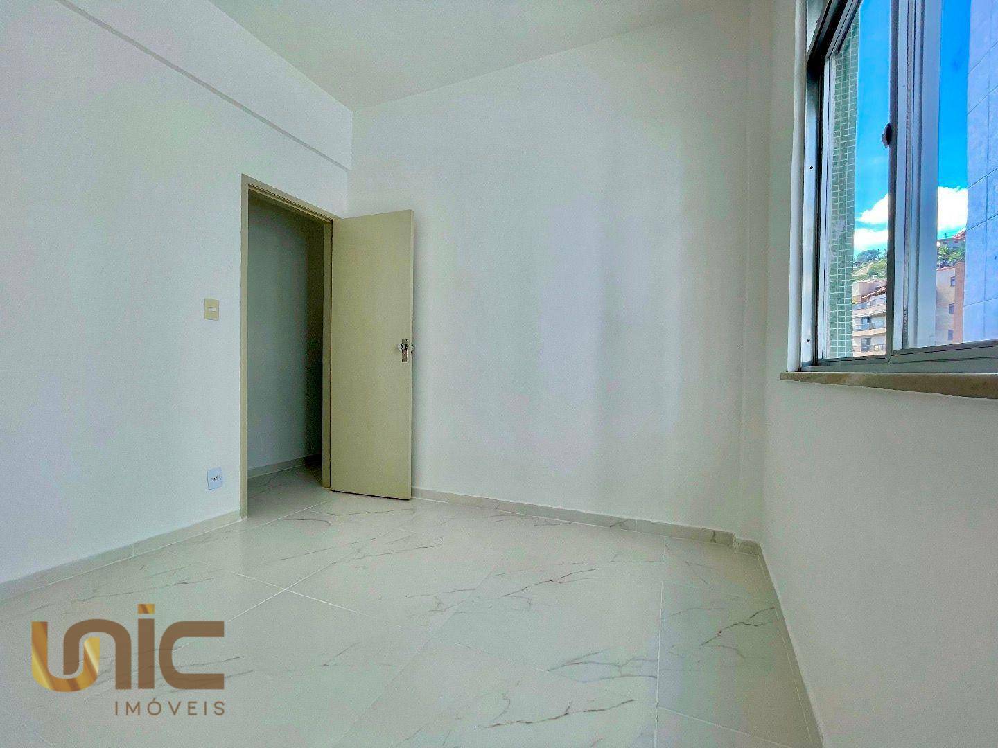 Apartamento à venda com 2 quartos, 56m² - Foto 7