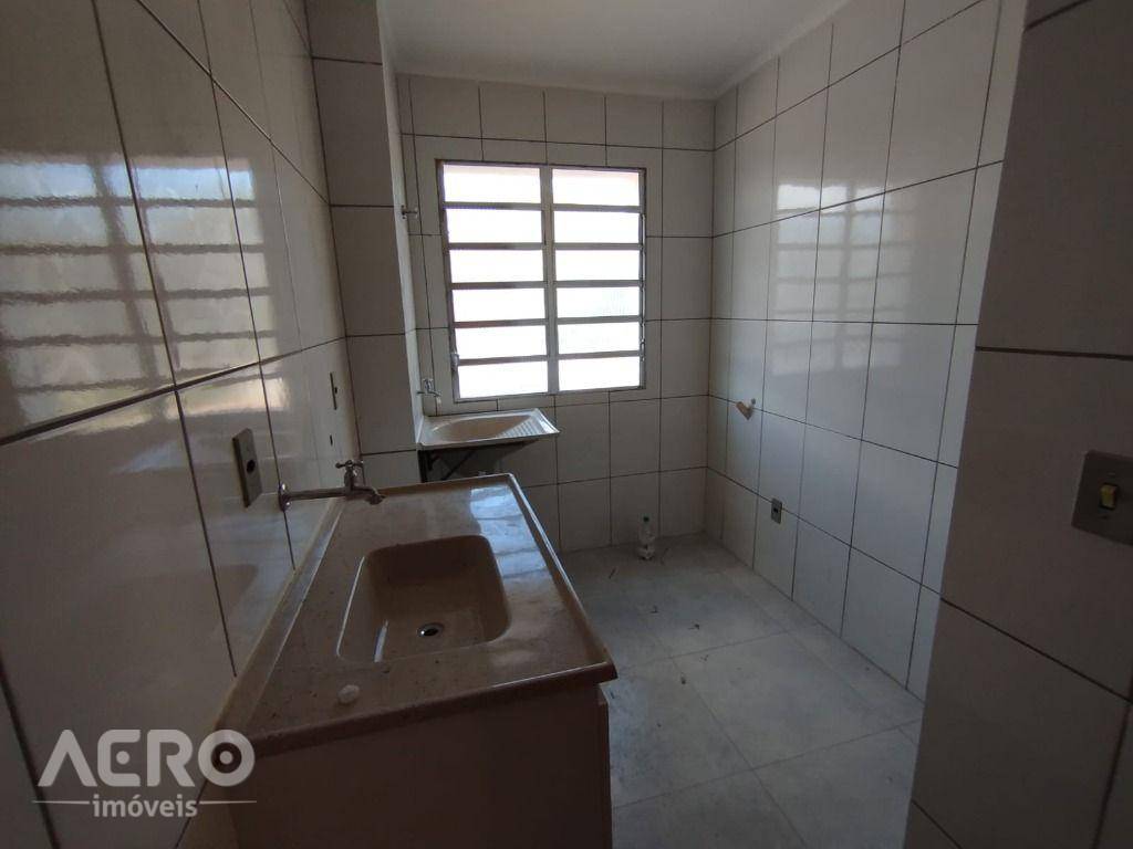 Apartamento para alugar com 2 quartos, 47m² - Foto 6