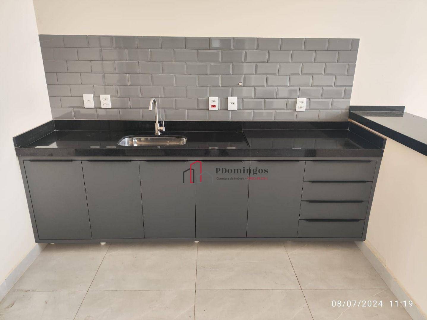 Casa de Condomínio para alugar com 3 quartos, 136m² - Foto 5