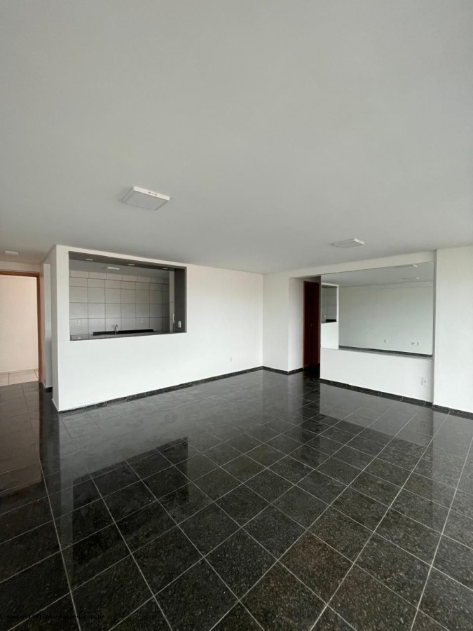 Apartamento para alugar com 3 quartos, 100m² - Foto 3