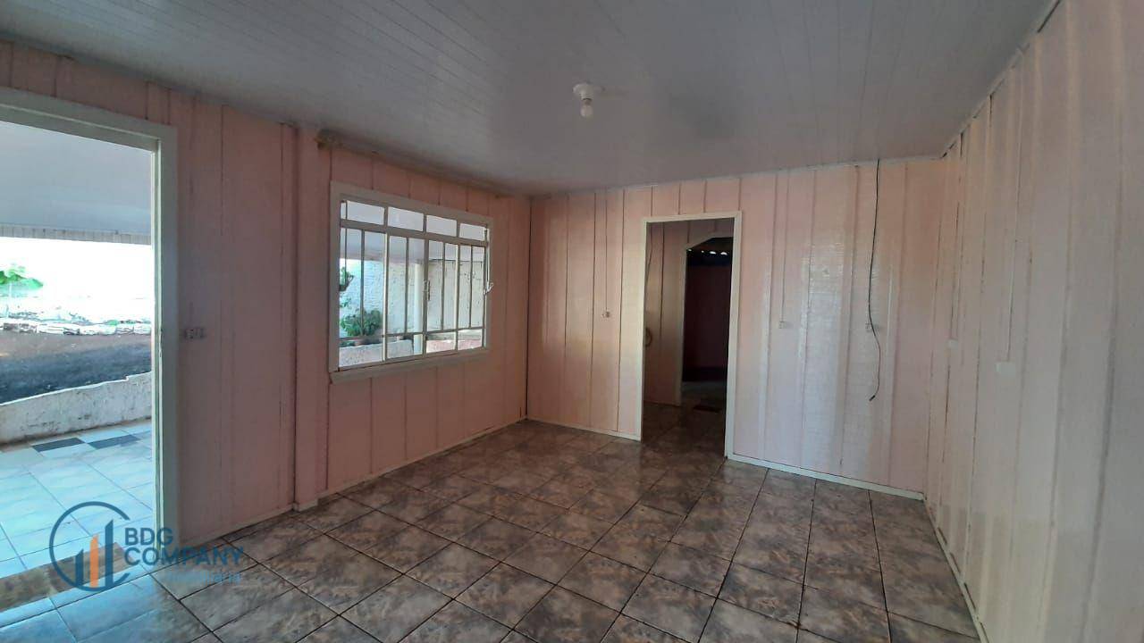 Casa para alugar com 2 quartos, 96m² - Foto 11