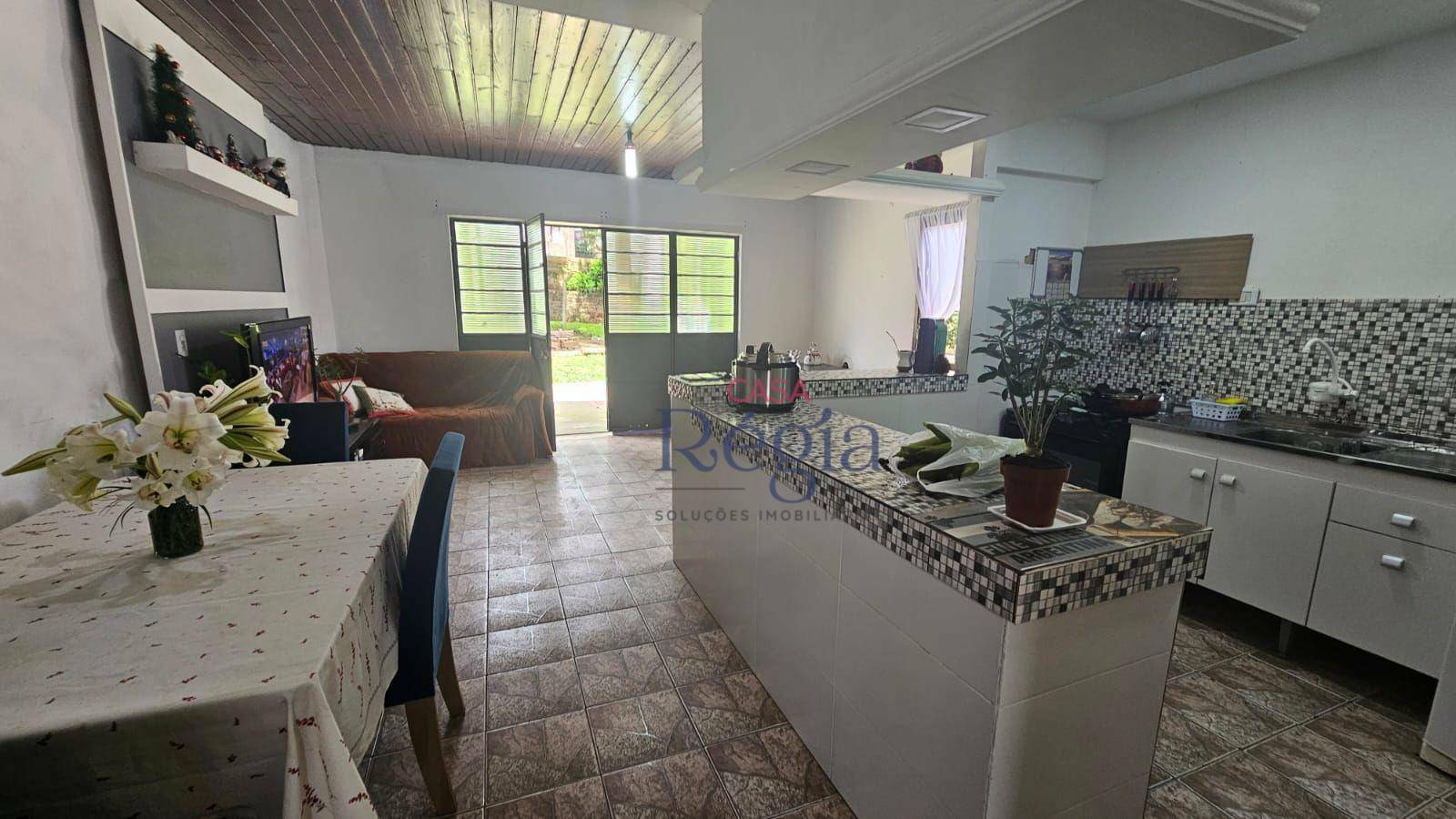 Casa à venda com 4 quartos, 241m² - Foto 7