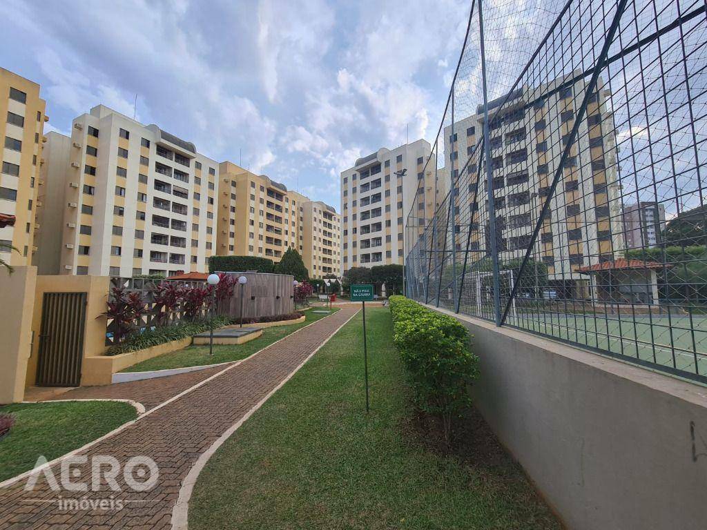 Apartamento à venda com 3 quartos, 90m² - Foto 4