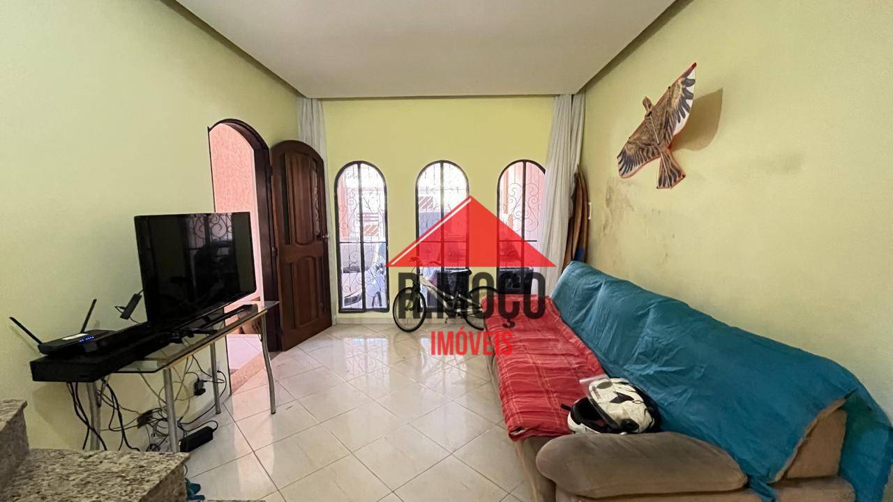 Sobrado para alugar com 3 quartos, 180m² - Foto 1