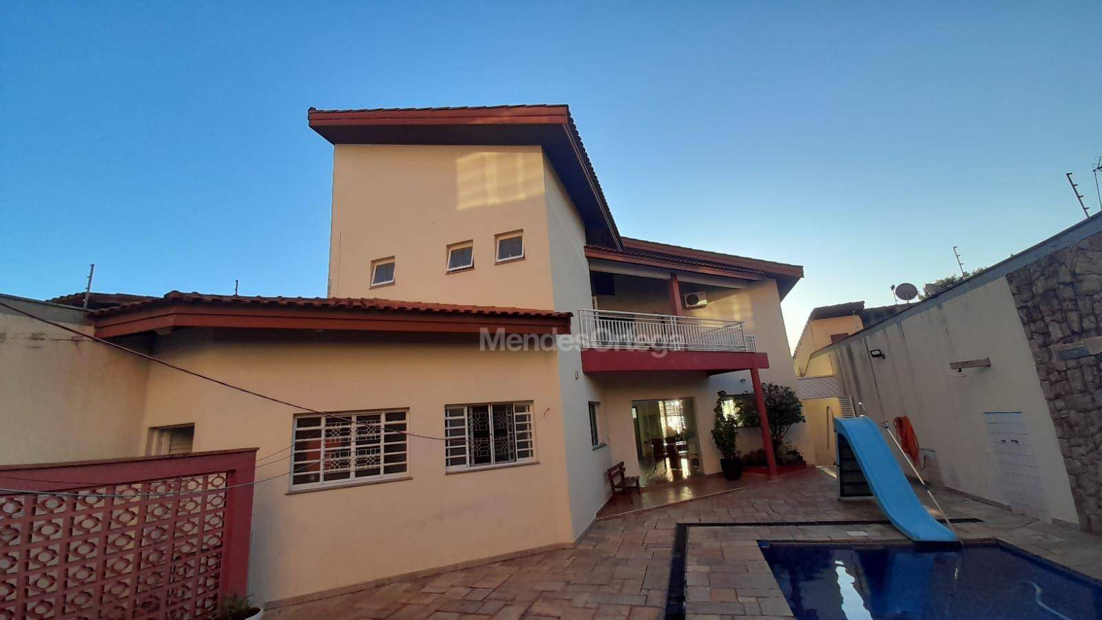 Casa à venda com 4 quartos, 360m² - Foto 35