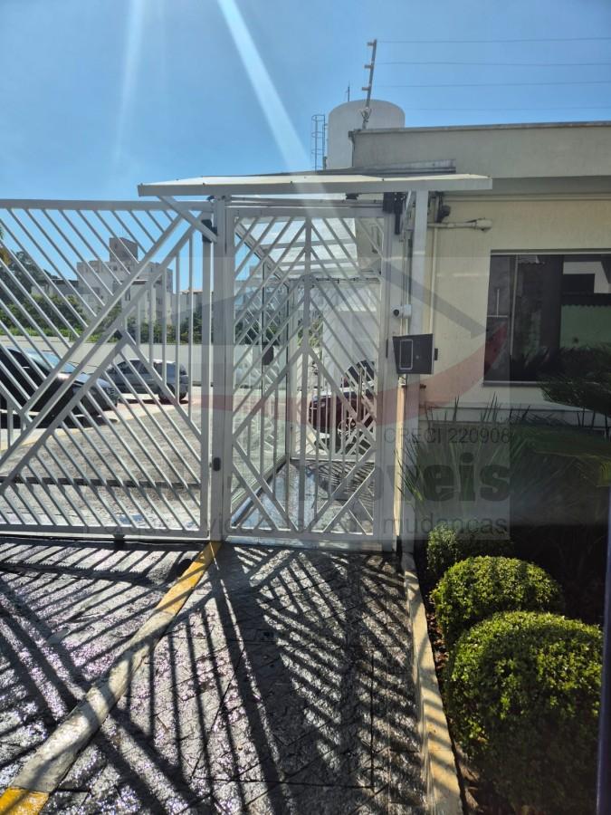 Apartamento à venda com 2 quartos, 48m² - Foto 13