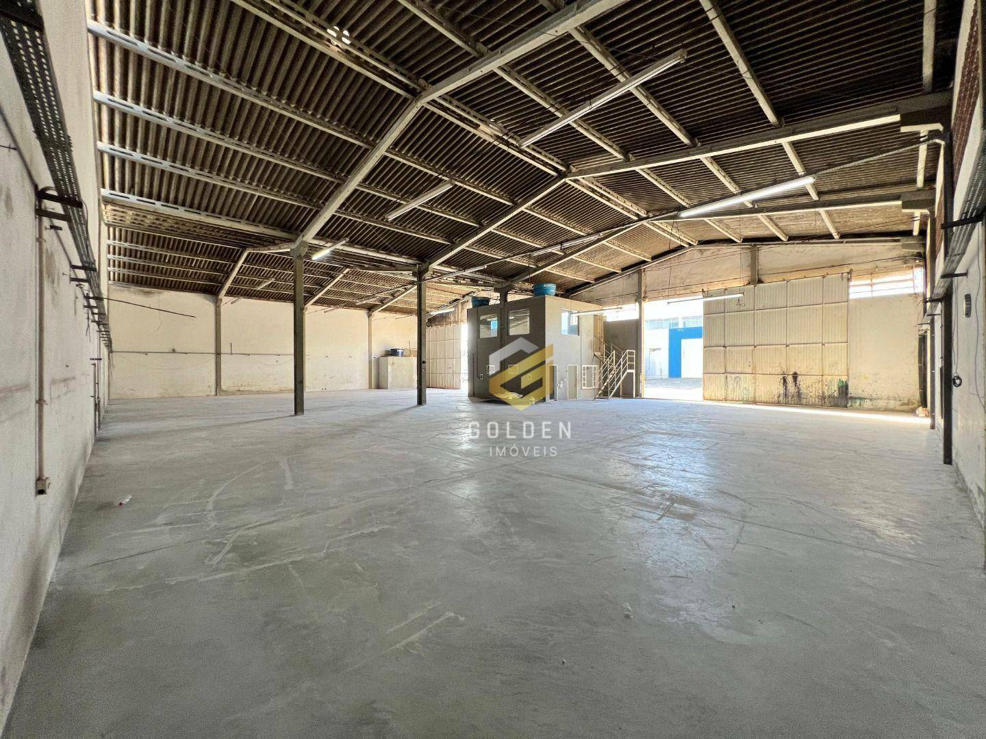 Depósito-Galpão-Armazém para alugar, 600m² - Foto 1