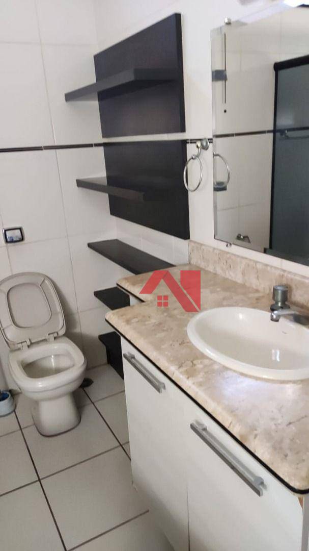 Casa à venda e aluguel com 3 quartos, 323m² - Foto 16