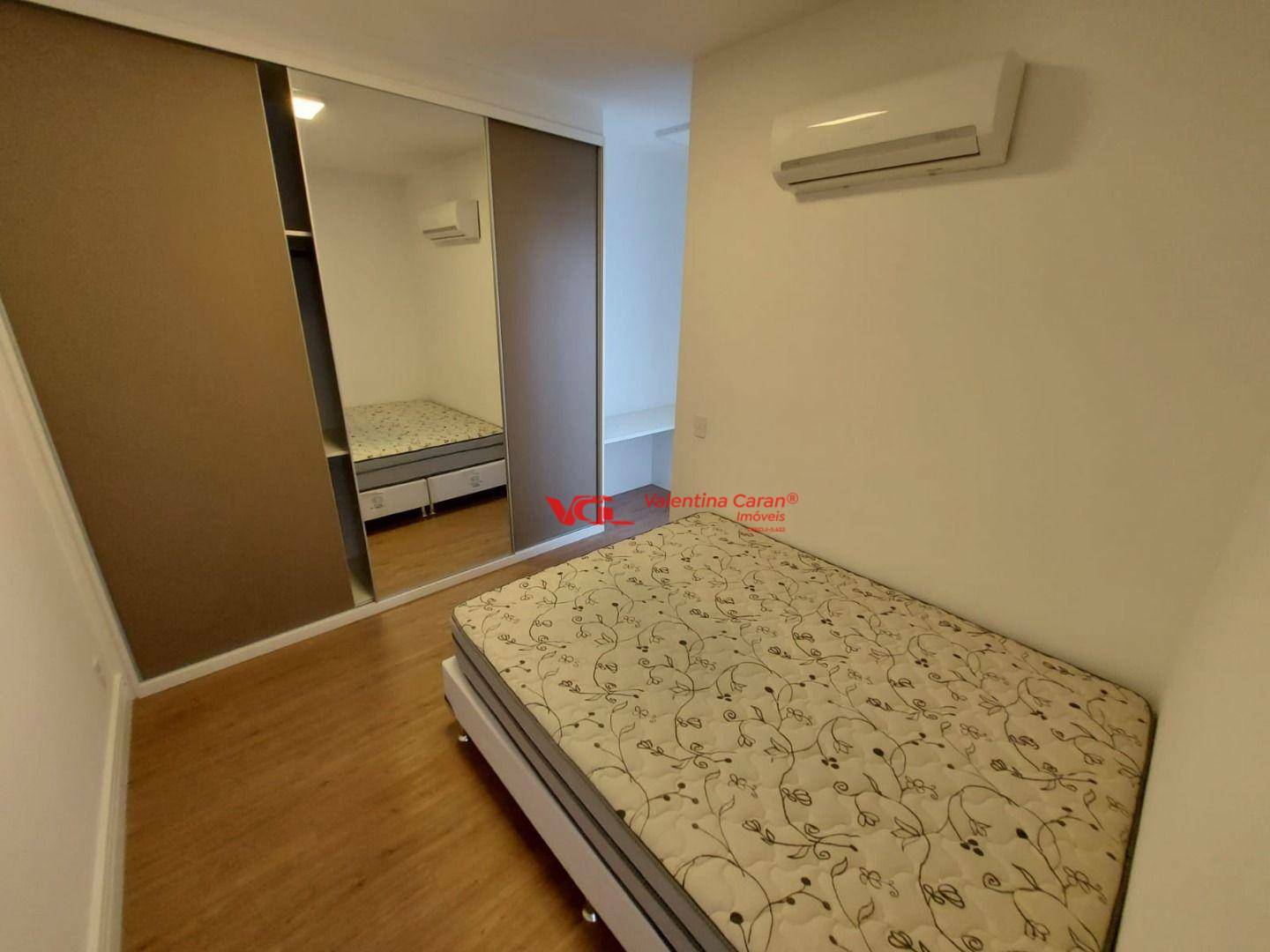 Apartamento para alugar com 1 quarto, 55m² - Foto 8