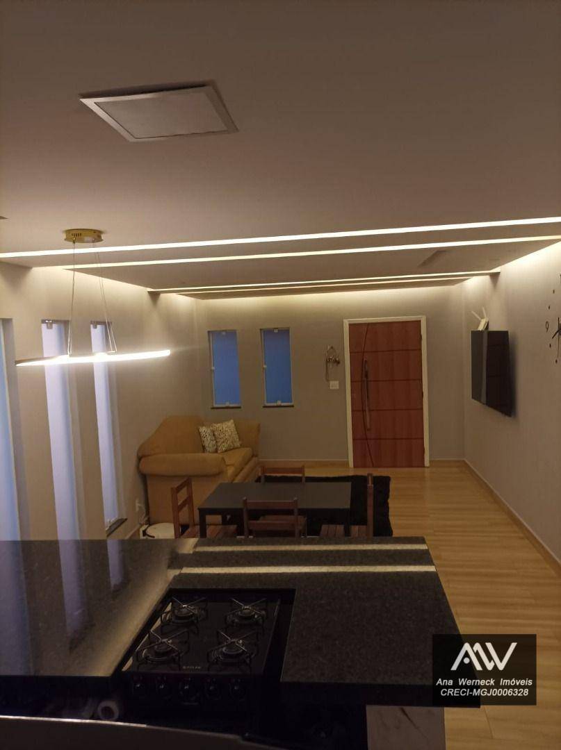 Casa à venda com 2 quartos, 120m² - Foto 4