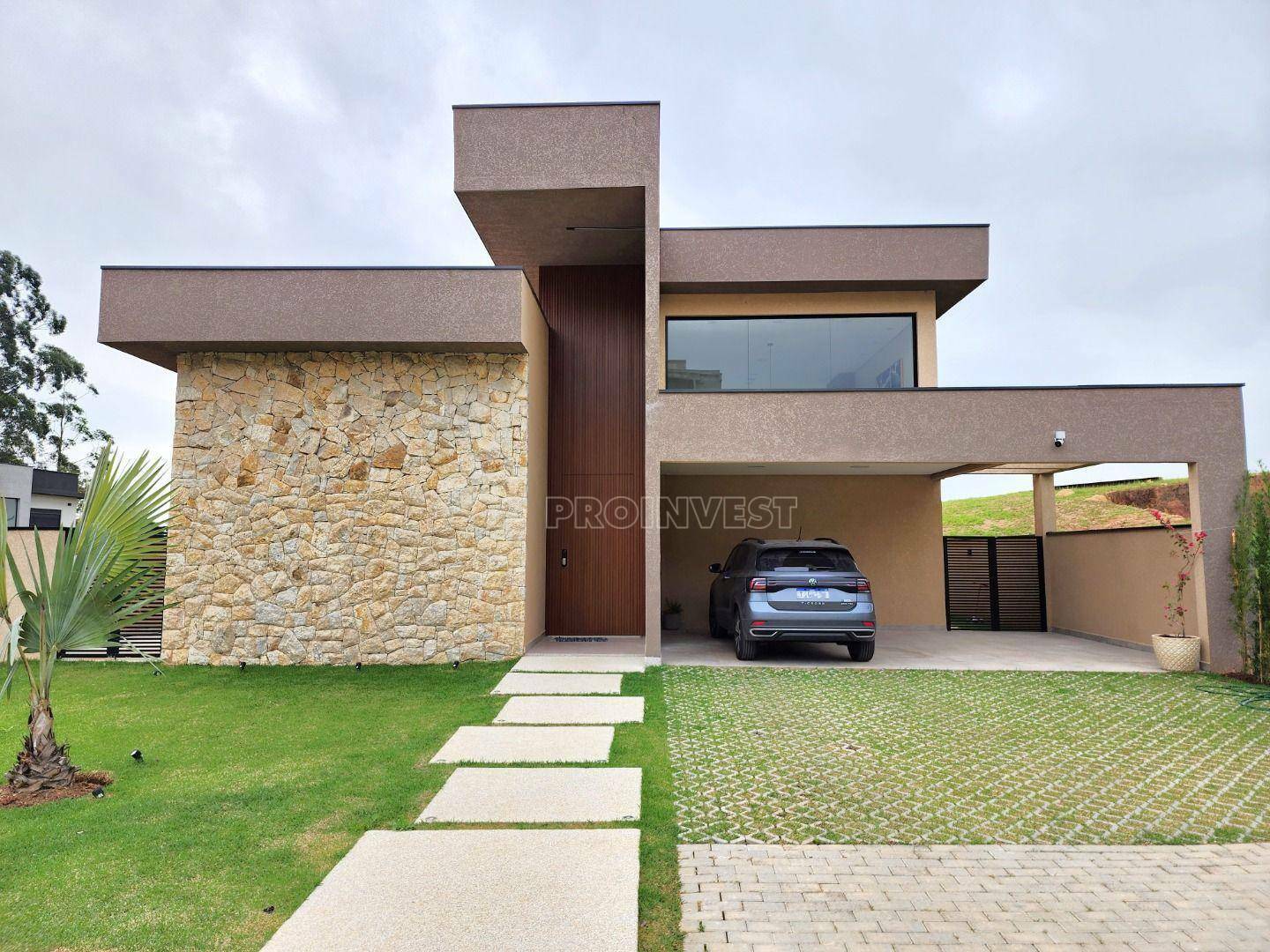 Casa de Condomínio à venda com 4 quartos, 380m² - Foto 1