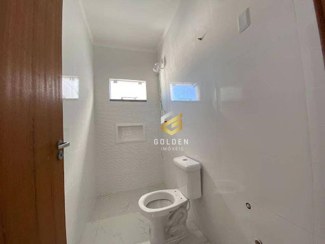 Casa à venda com 2 quartos, 80m² - Foto 6