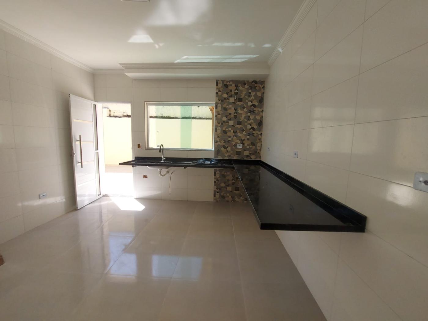 Casa à venda com 2 quartos, 116m² - Foto 2