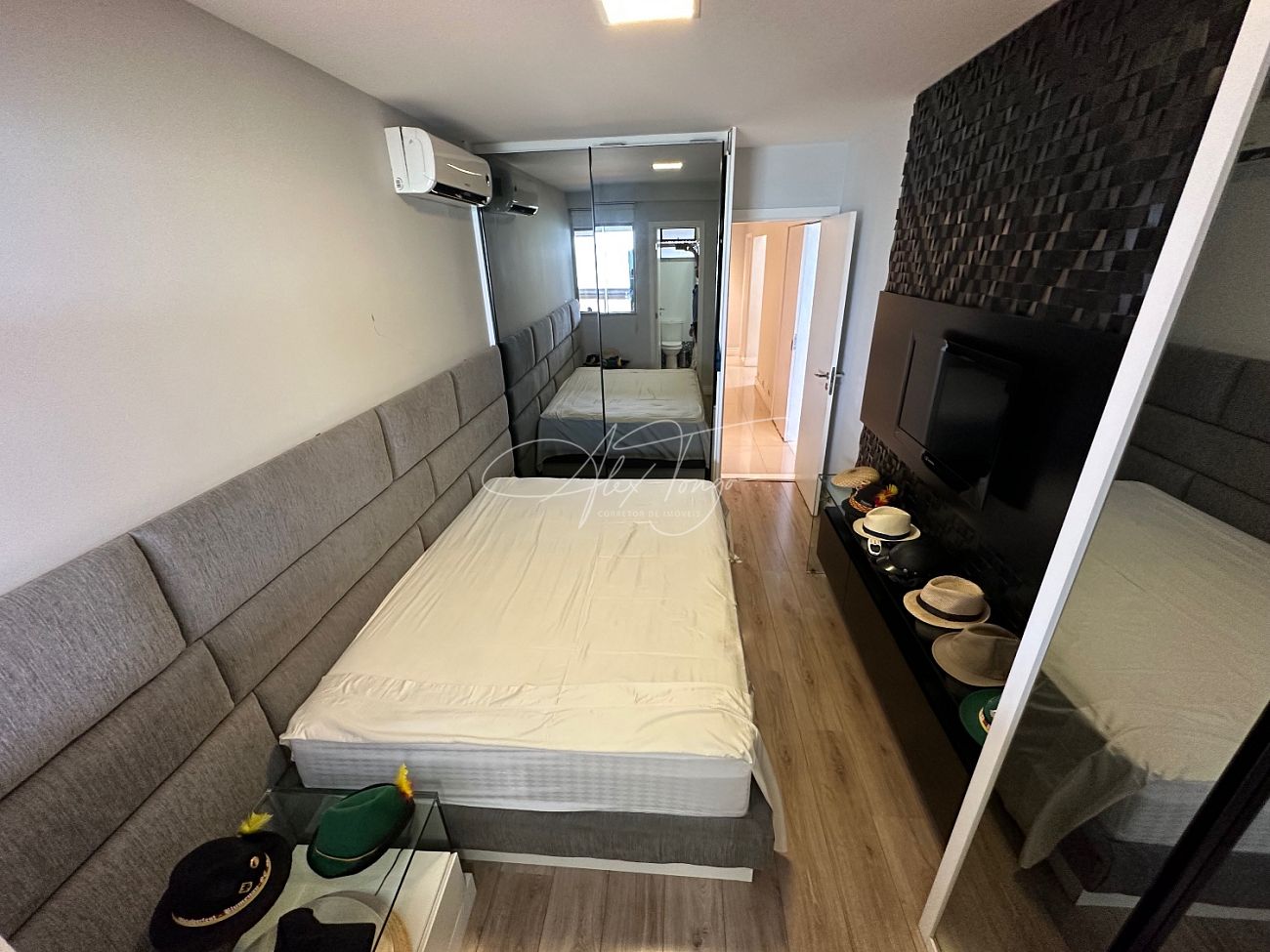 Apartamento à venda com 4 quartos, 273m² - Foto 7