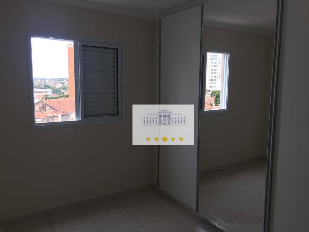 Apartamento à venda com 2 quartos, 75m² - Foto 7