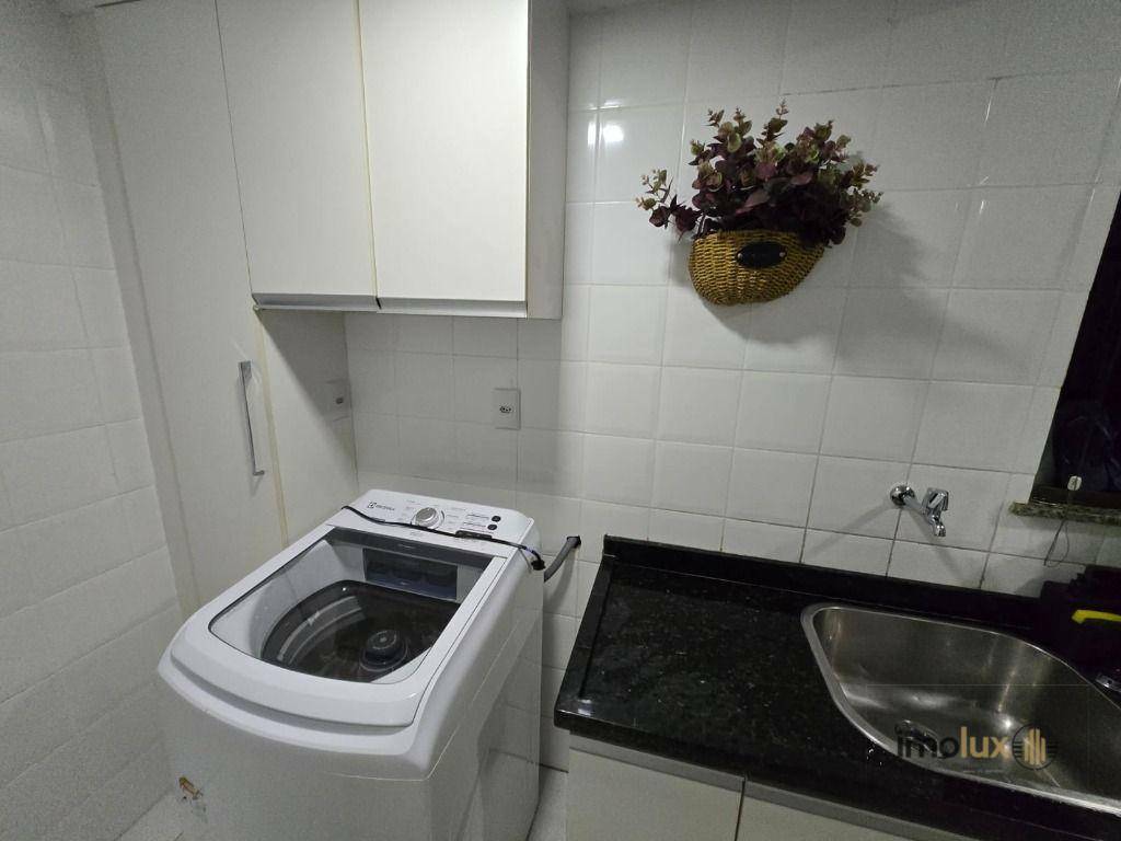 Apartamento à venda com 3 quartos, 128m² - Foto 19