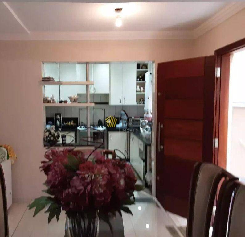 Sobrado à venda com 3 quartos, 240m² - Foto 1