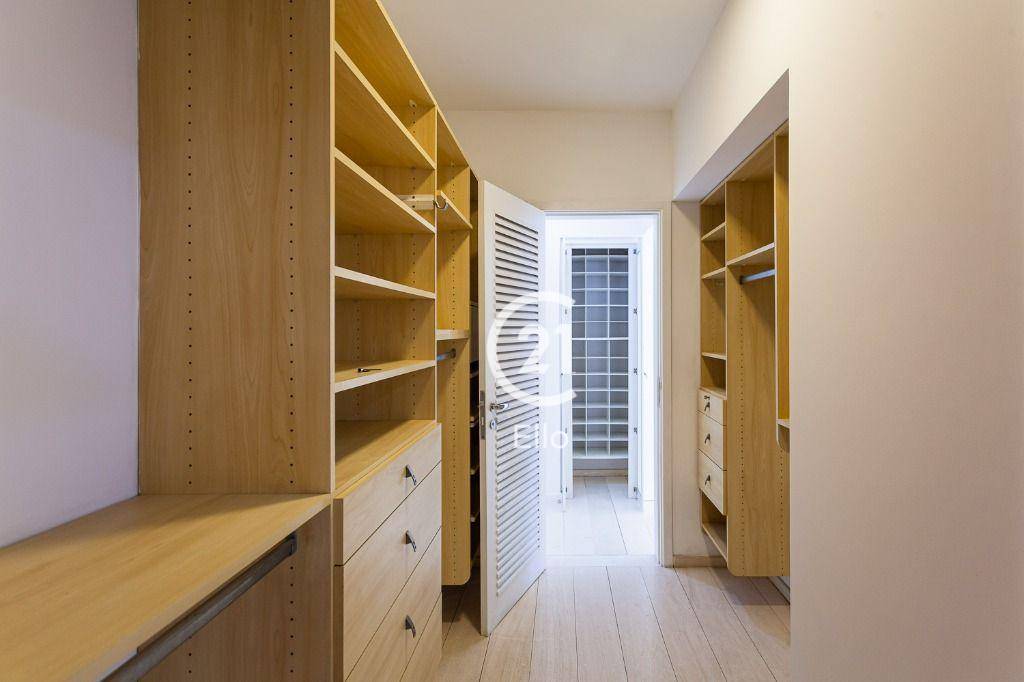 Apartamento à venda com 3 quartos, 276m² - Foto 18