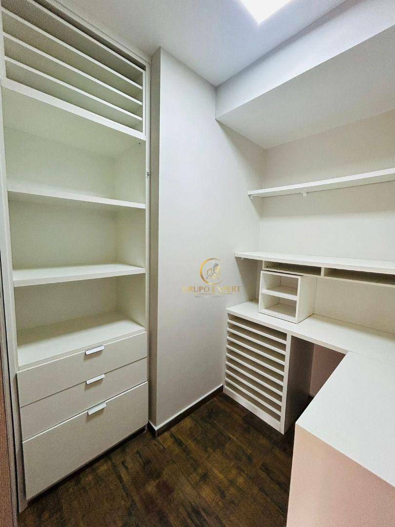 Apartamento para alugar com 3 quartos, 182m² - Foto 11