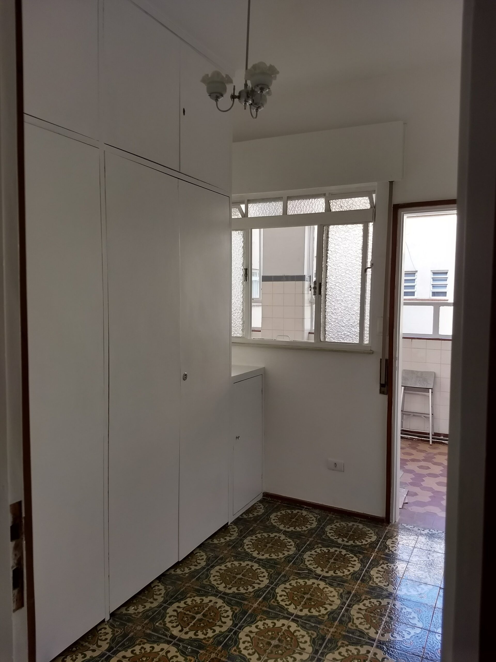 Apartamento à venda com 4 quartos, 292m² - Foto 2