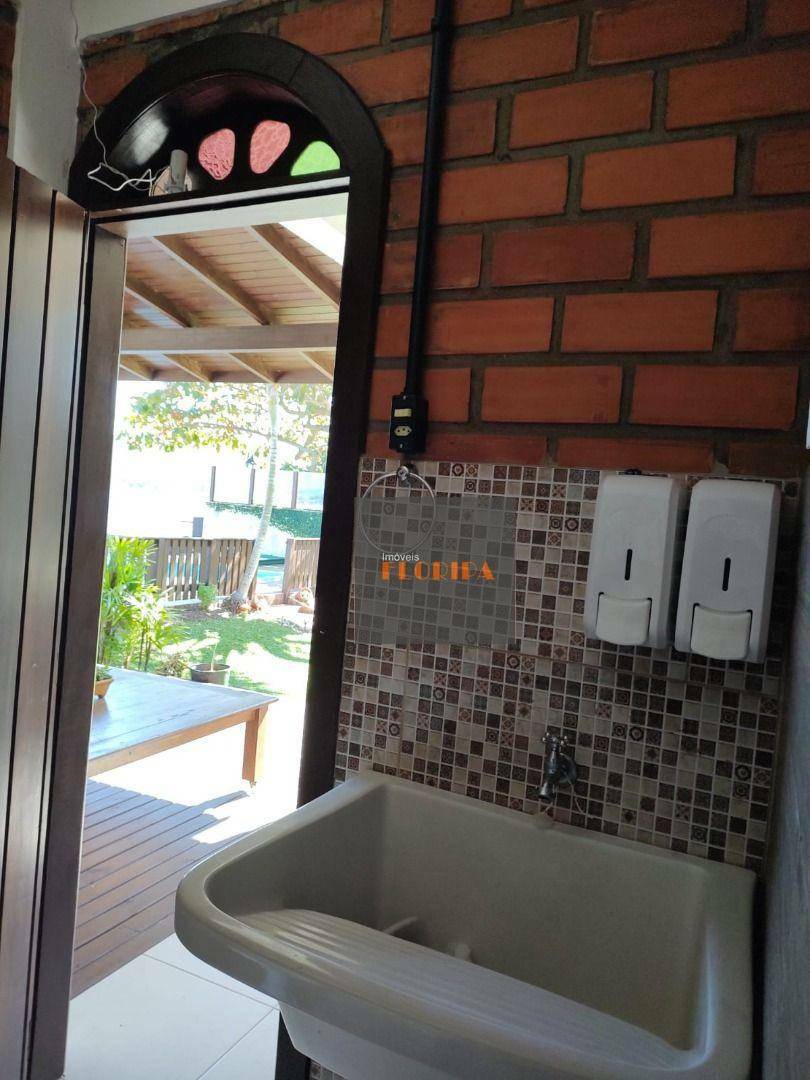 Casa à venda com 5 quartos, 153m² - Foto 33