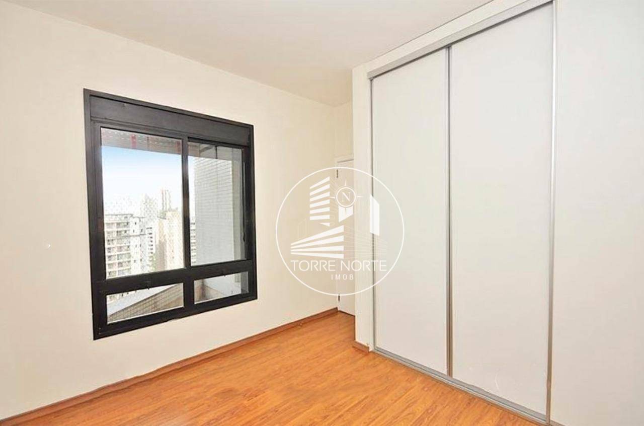 Apartamento à venda com 3 quartos, 190m² - Foto 3