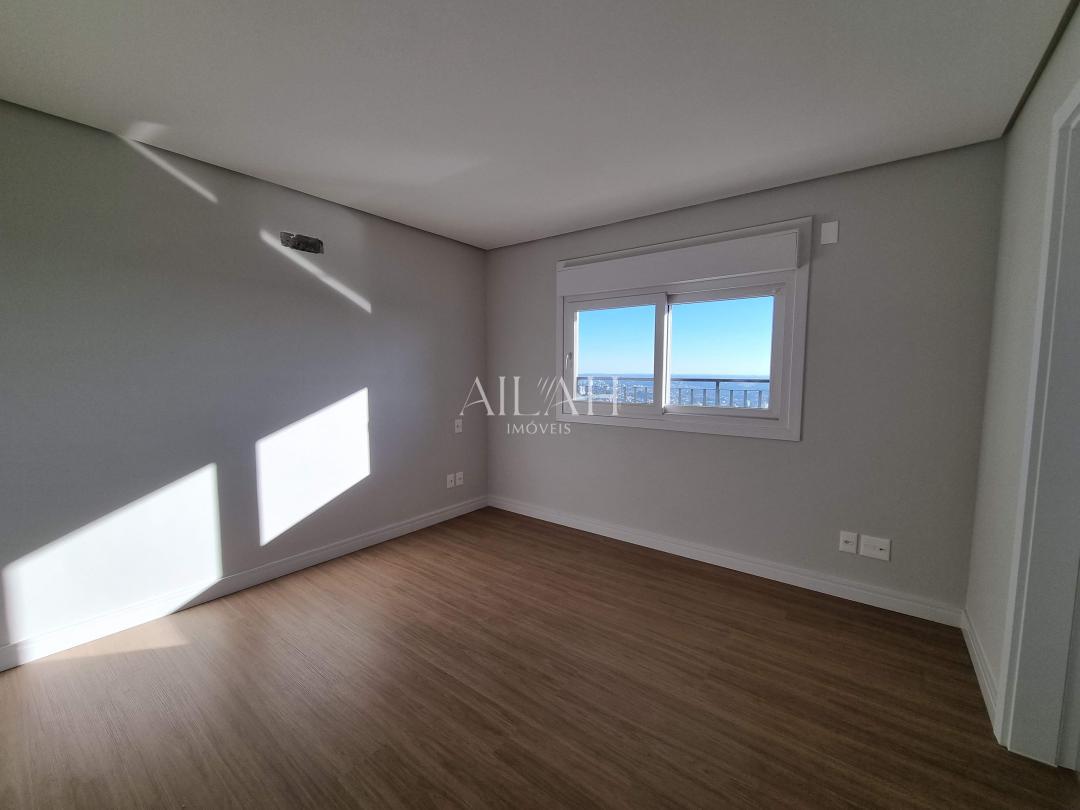 Apartamento à venda com 3 quartos, 196m² - Foto 5