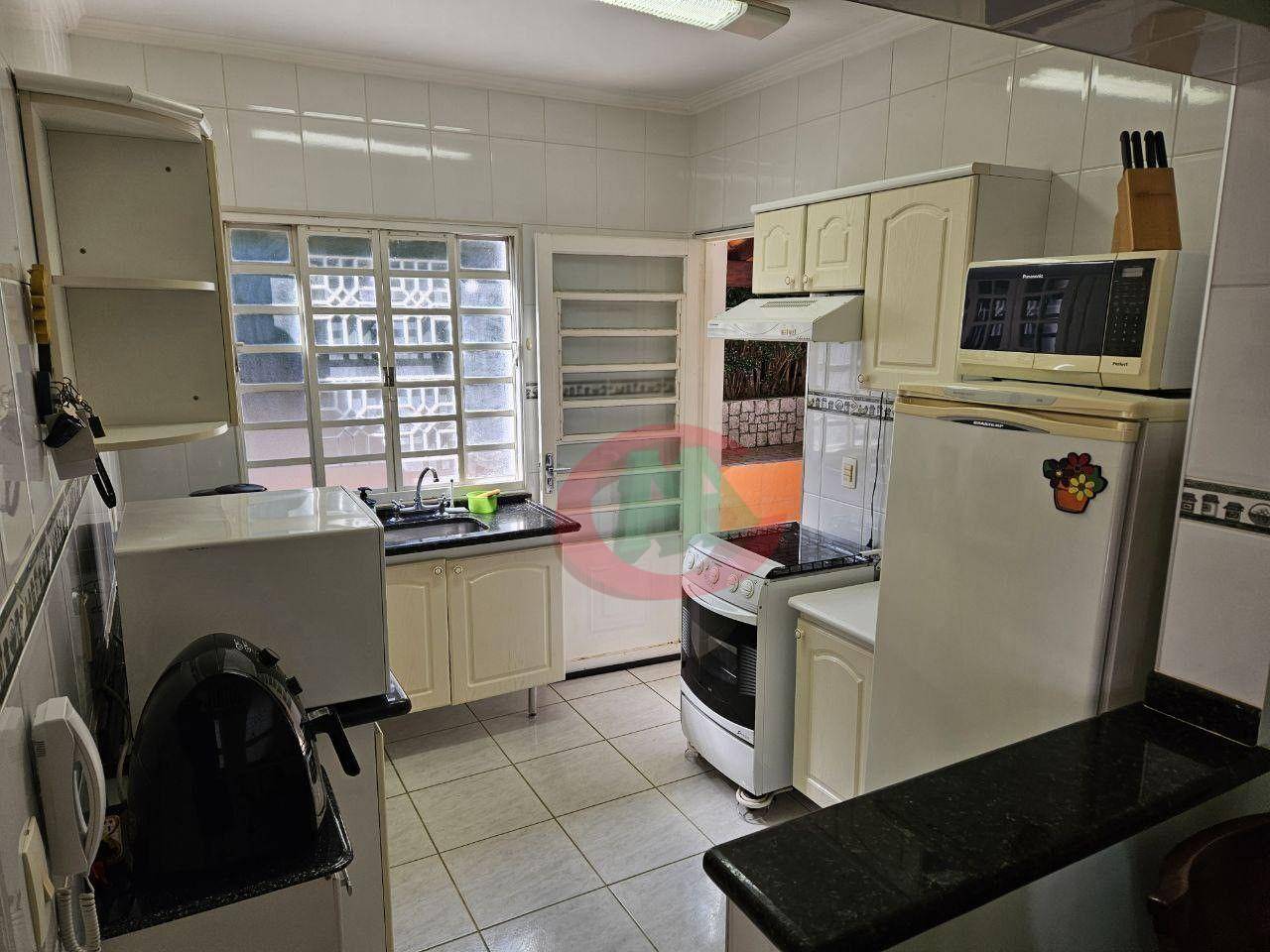 Chácara à venda com 3 quartos, 236m² - Foto 14