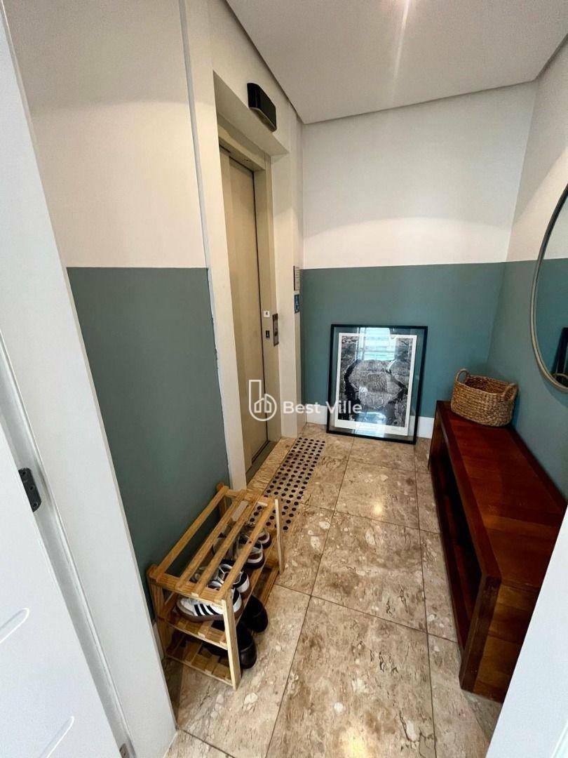 Apartamento para alugar com 3 quartos, 132m² - Foto 28