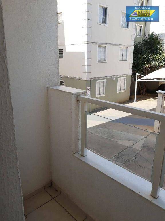 Apartamento à venda com 2 quartos, 58m² - Foto 12