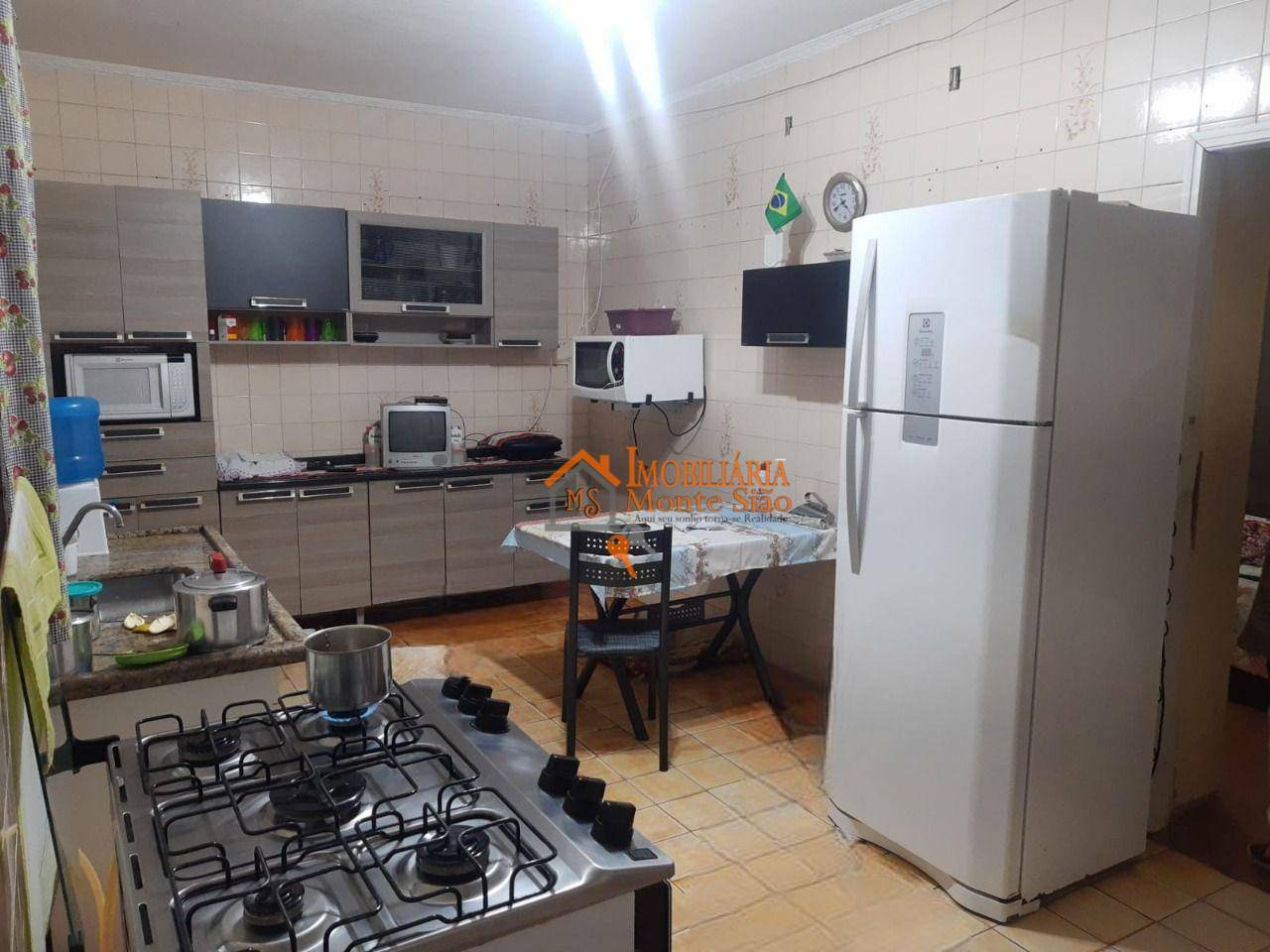 Sobrado à venda com 8 quartos, 250m² - Foto 23