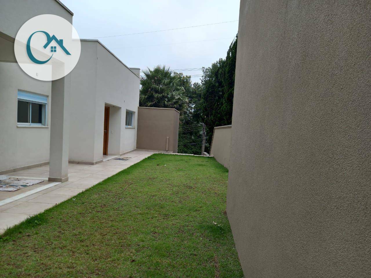 Casa de Condomínio à venda com 3 quartos, 250m² - Foto 4