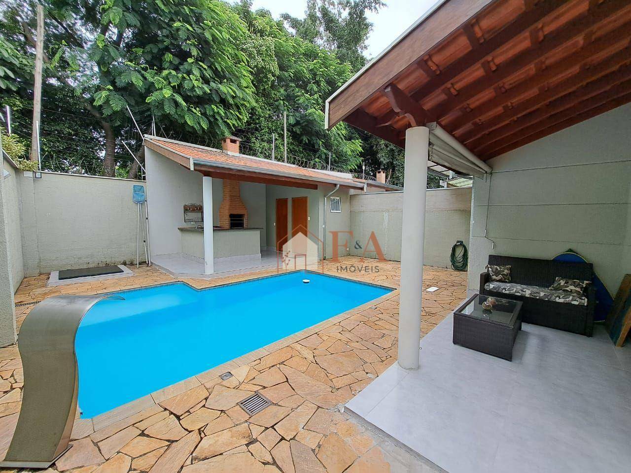 Casa de Condomínio à venda com 3 quartos, 127m² - Foto 2