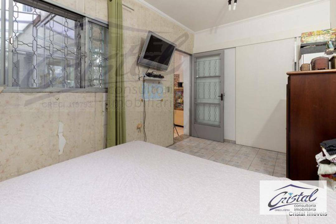 Casa à venda com 6 quartos, 200m² - Foto 35