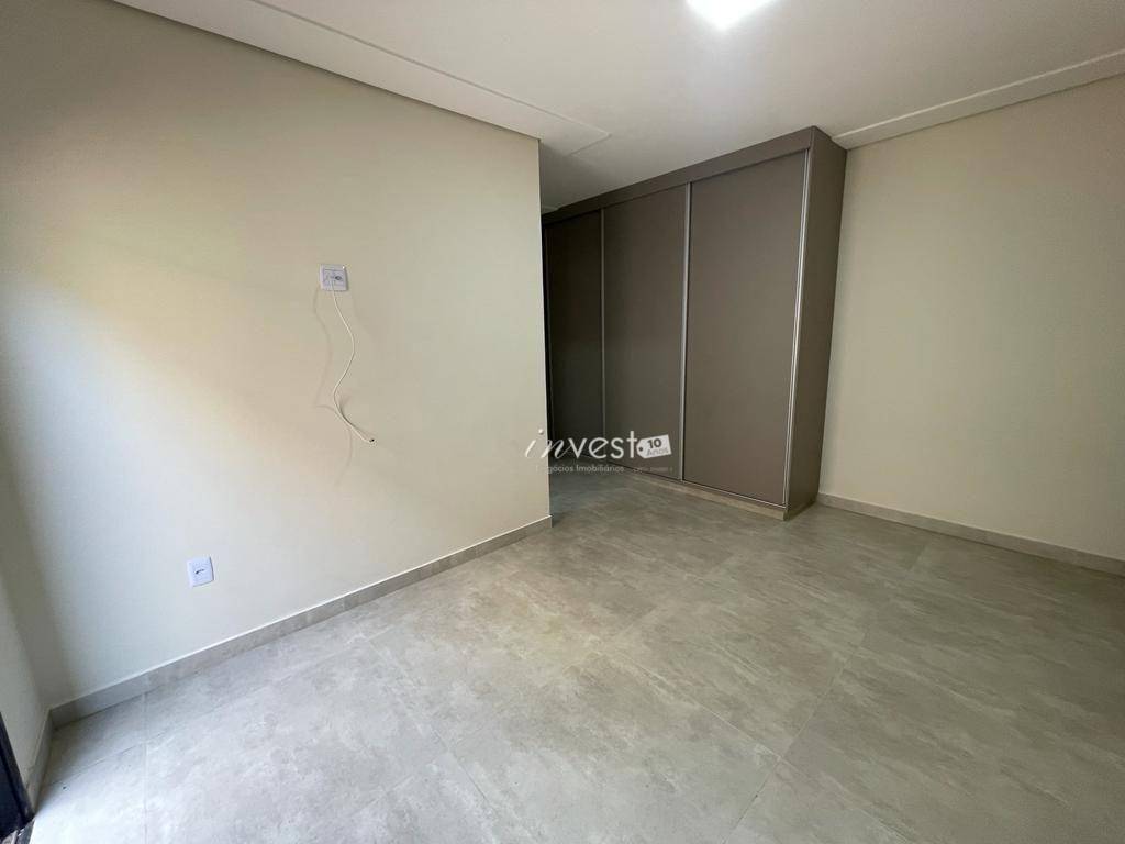 Casa de Condomínio à venda com 4 quartos, 278m² - Foto 9