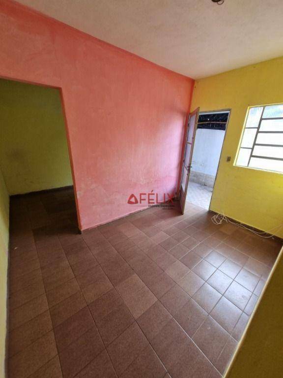 Casa à venda com 4 quartos, 190m² - Foto 21