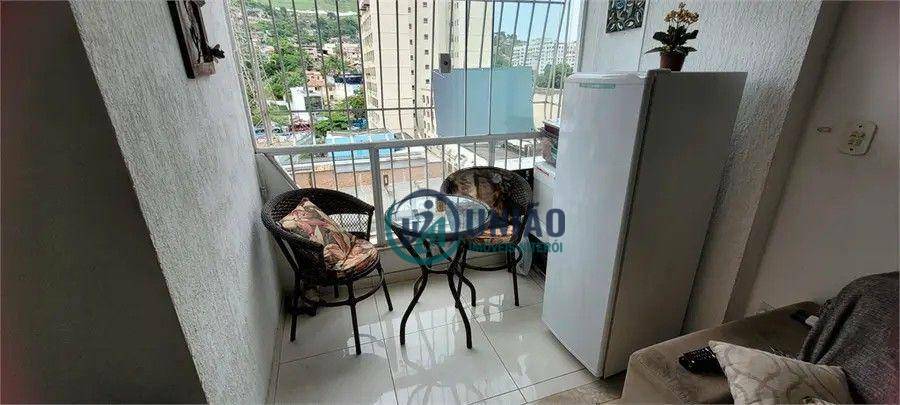 Apartamento à venda com 2 quartos, 70m² - Foto 5