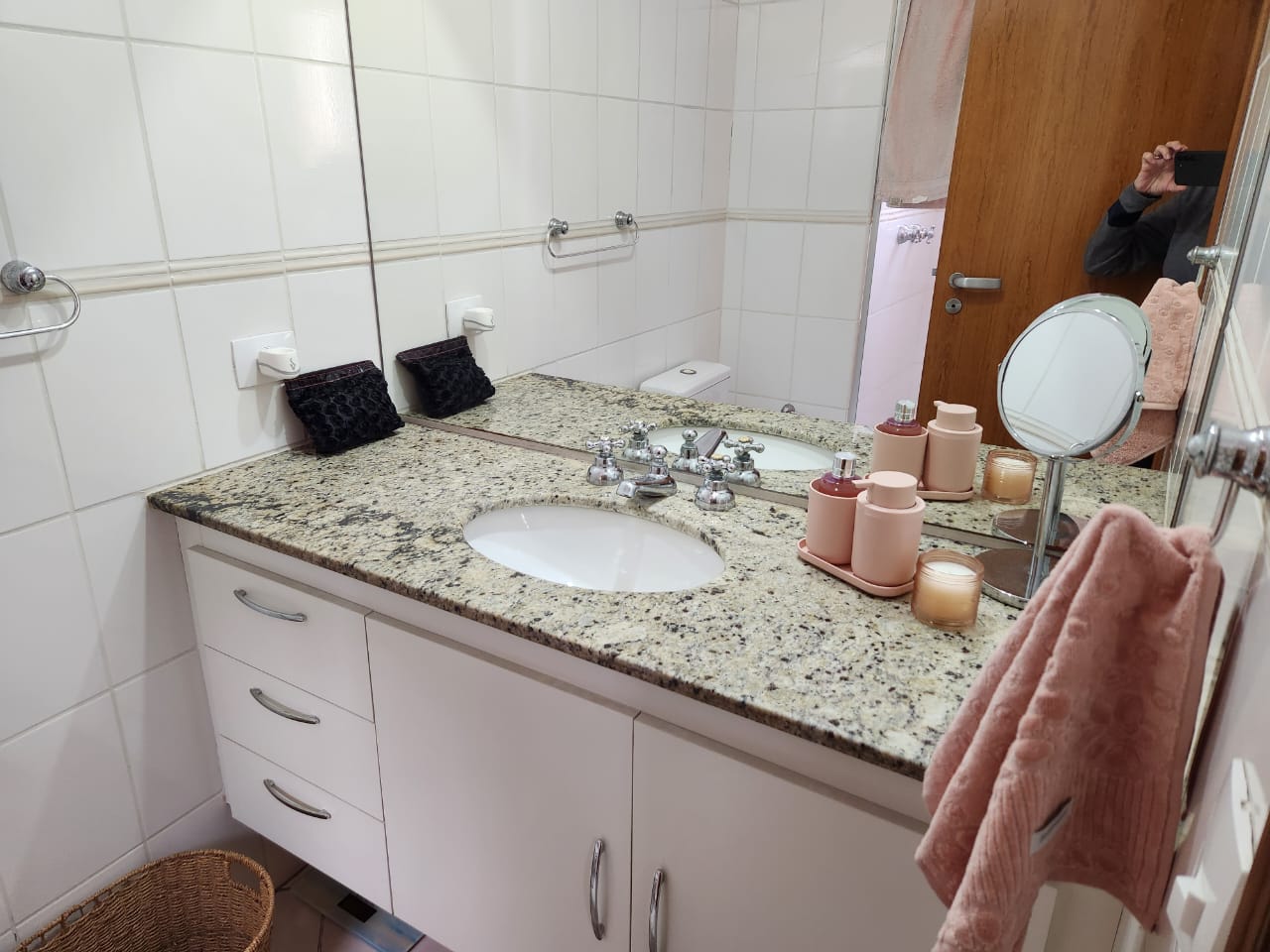 Apartamento à venda com 3 quartos, 80m² - Foto 2