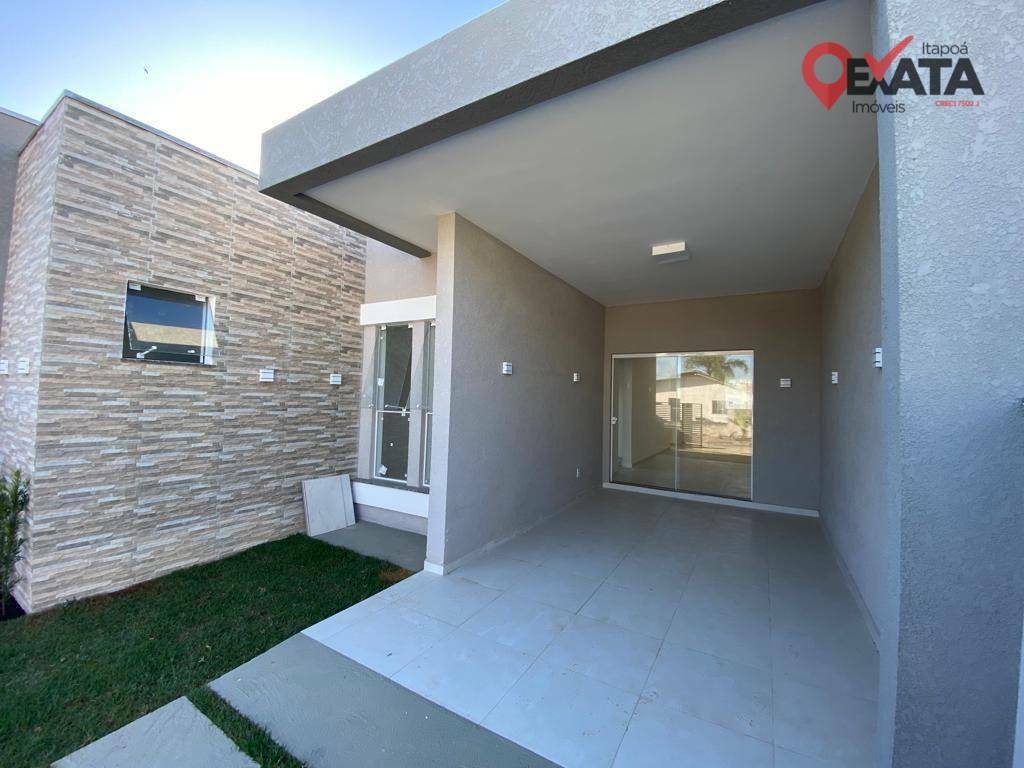 Casa à venda com 3 quartos, 90m² - Foto 4