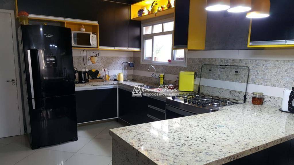 Sobrado à venda com 3 quartos, 140m² - Foto 4