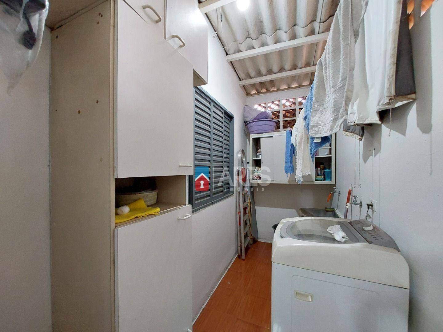 Casa à venda com 5 quartos, 121m² - Foto 21