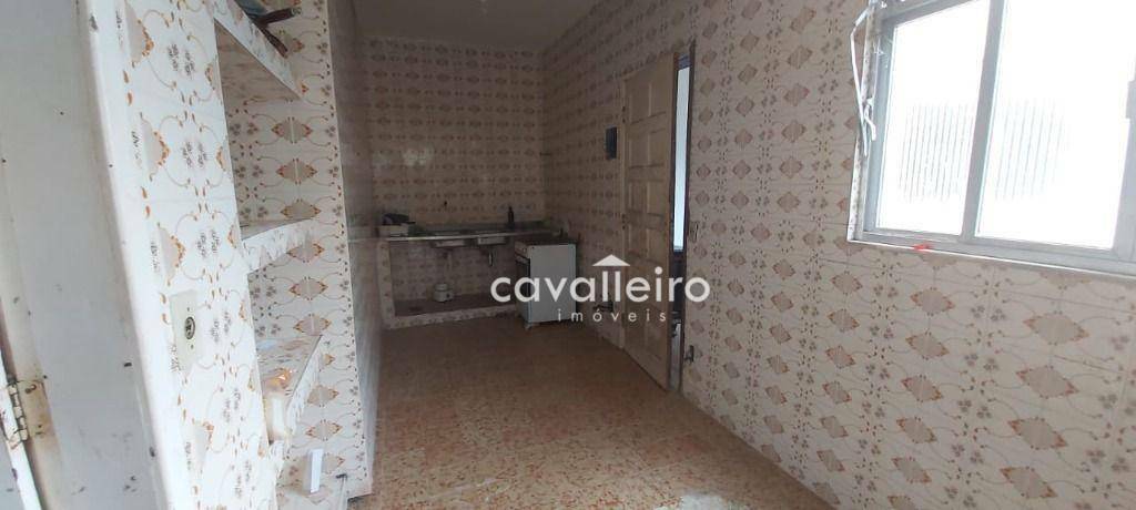 Casa à venda com 6 quartos, 90m² - Foto 33