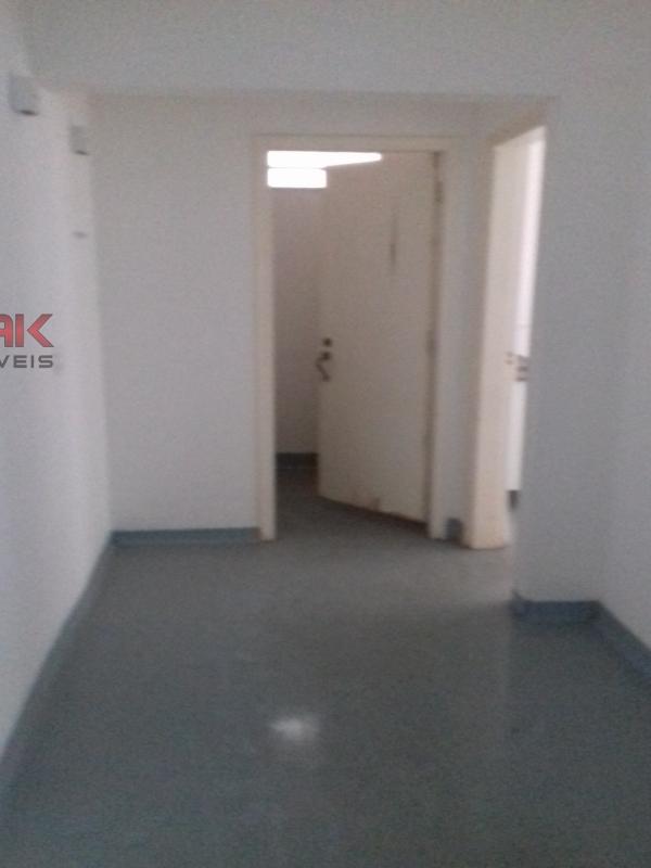 Prédio Inteiro para alugar com 7 quartos, 400m² - Foto 5