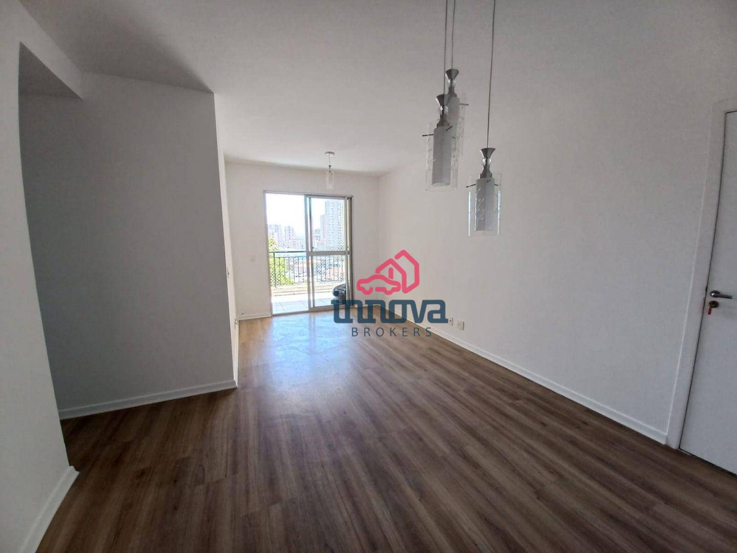 Apartamento à venda com 3 quartos, 76m² - Foto 1