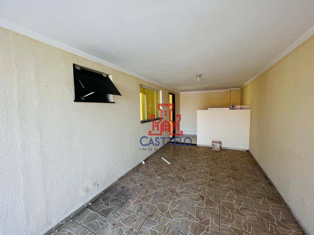 Casa à venda com 4 quartos, 250m² - Foto 17