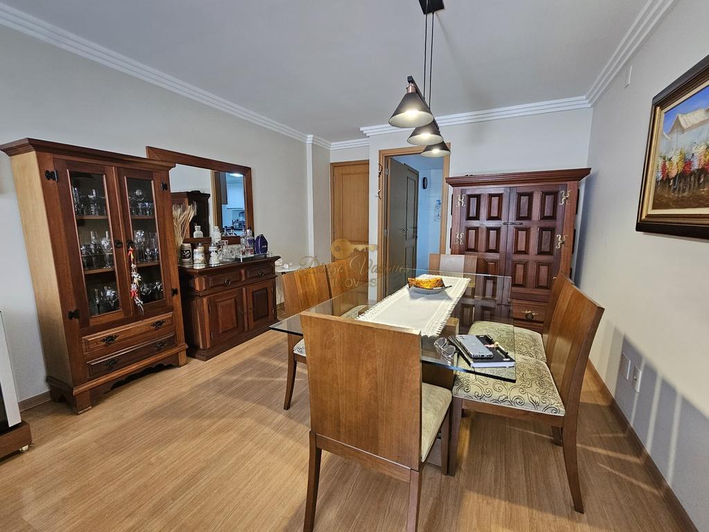 Apartamento à venda com 3 quartos, 107m² - Foto 5