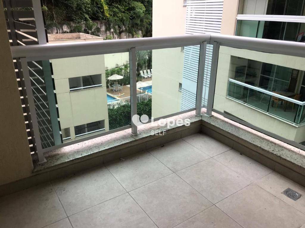 Apartamento à venda com 1 quarto, 57m² - Foto 4